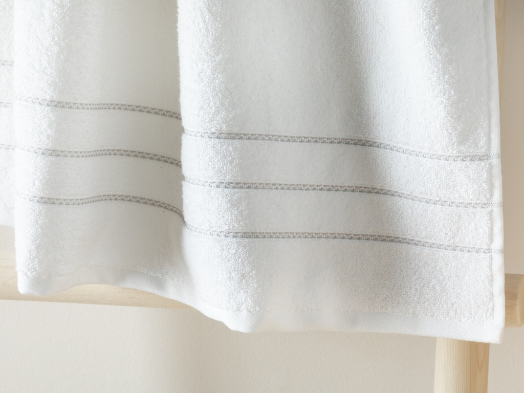 Soft Bath Towel Timeless