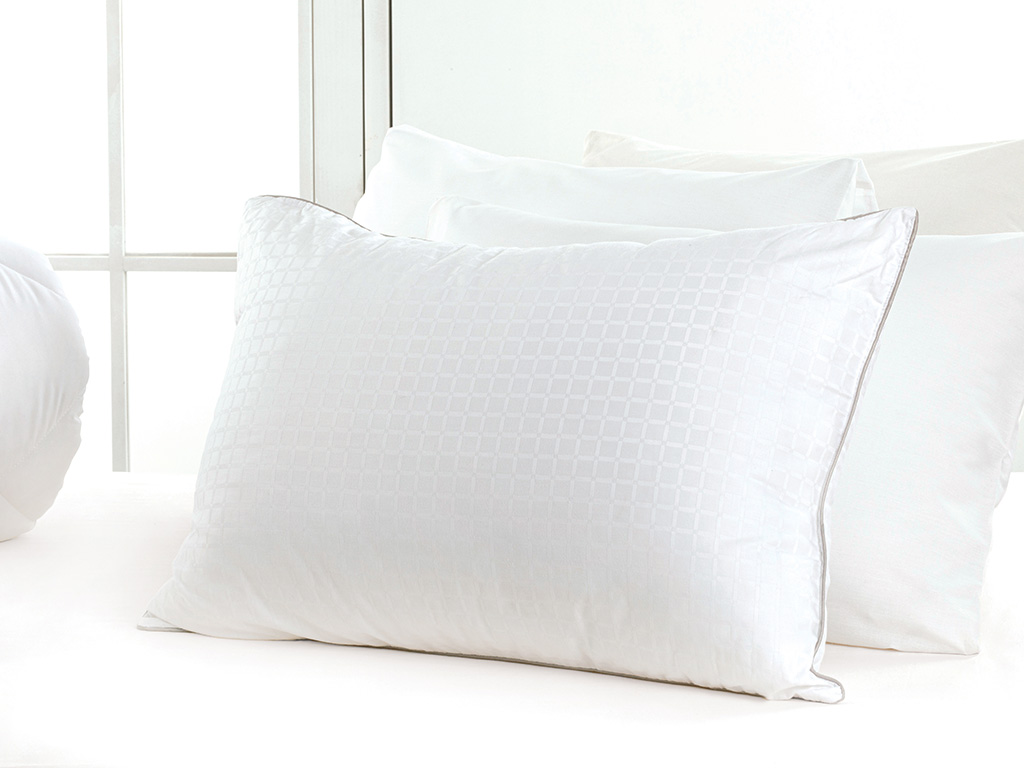 Aura Pillow Timeless