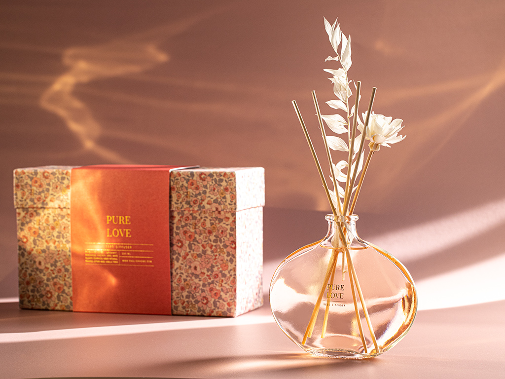 Pure Love Reed Diffuser Flowertopia