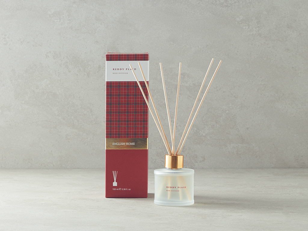 Reddy Plaid Diffuser Sticks Timeless